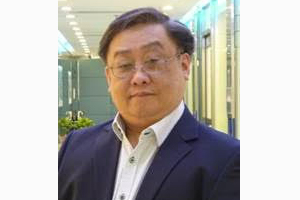 Professor Eric Tsui