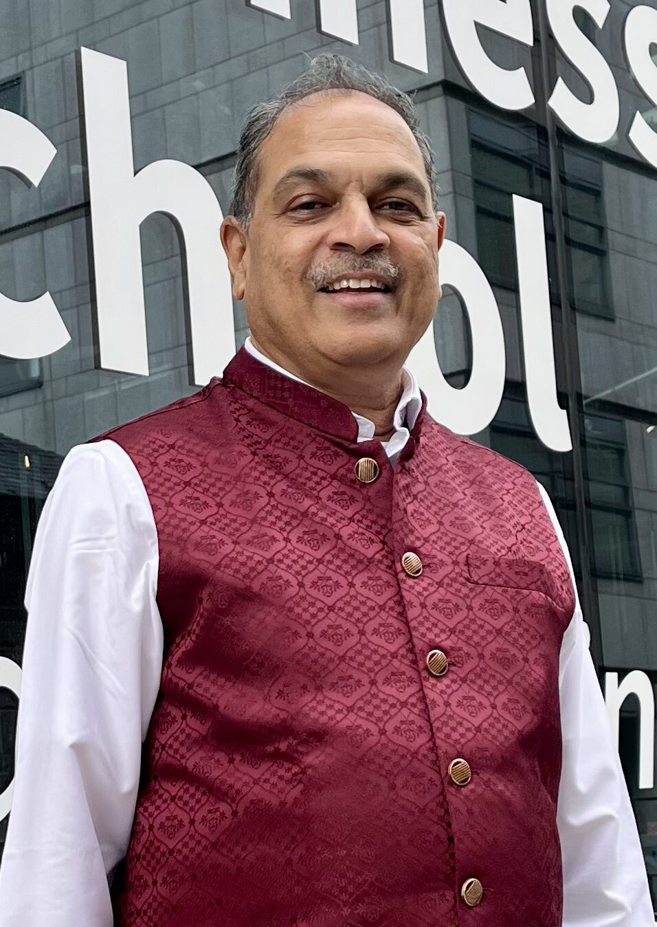 MENA MIKE Award innovation and knowledge excellence UAE Saudi Arabia Oman Egypt Kuwait MENA - Judge Rudolf D'Souza